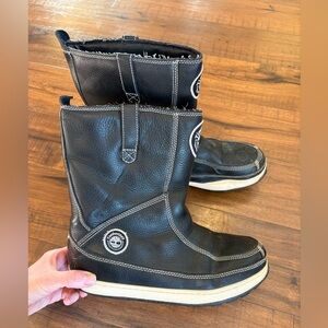 Timberland Boots mens 9.5 Black Leather Mid Calf  Lined Winter Y2K